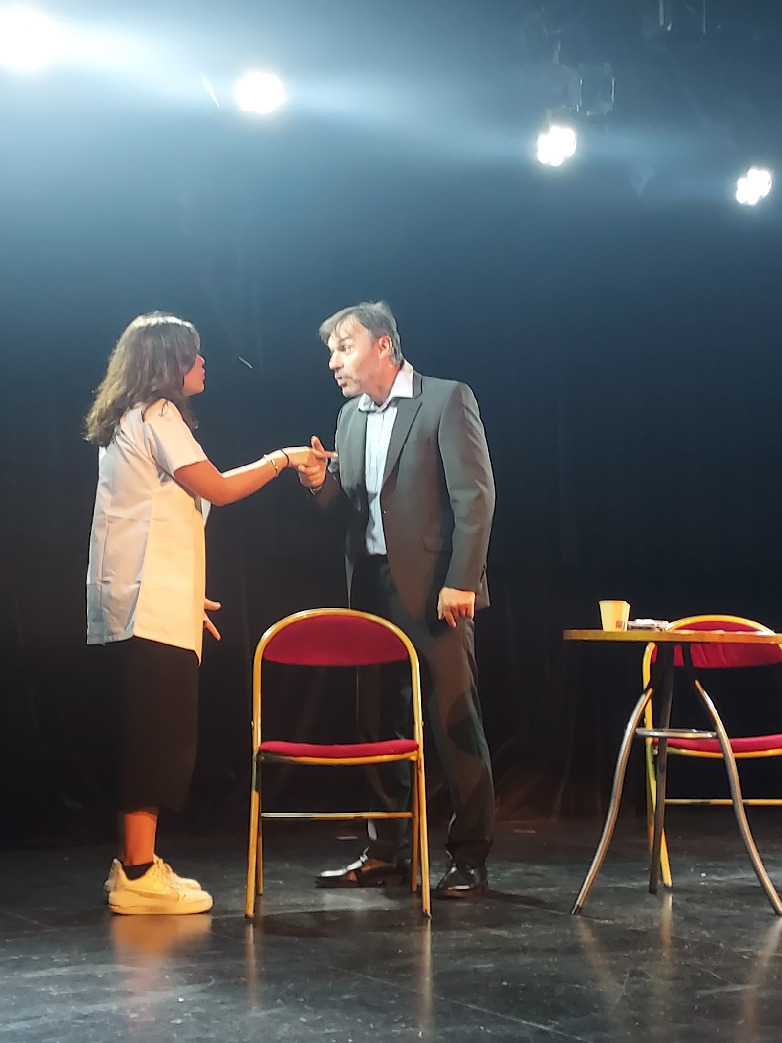 ON VOUS RAPPELLERA sur scène